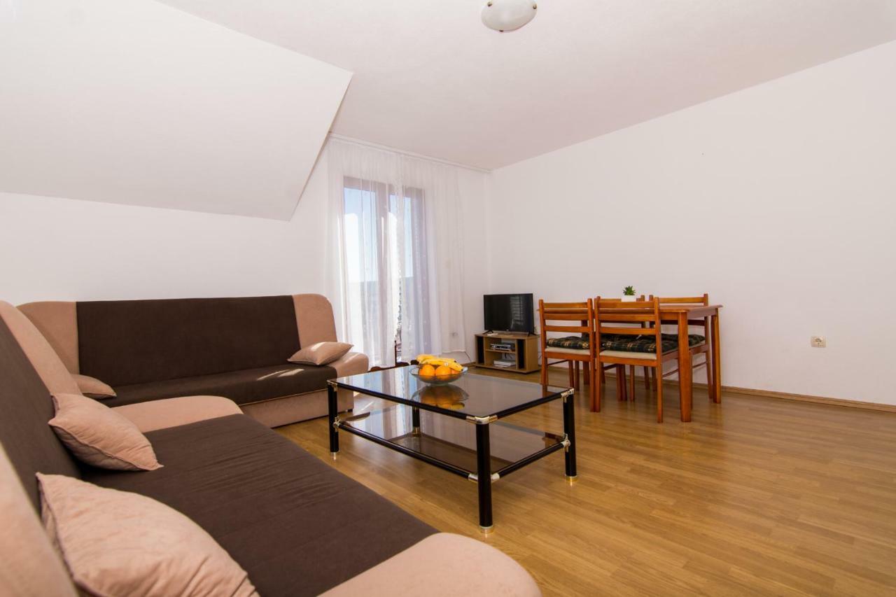 Apartments Jozic Seget Vranjica Esterno foto