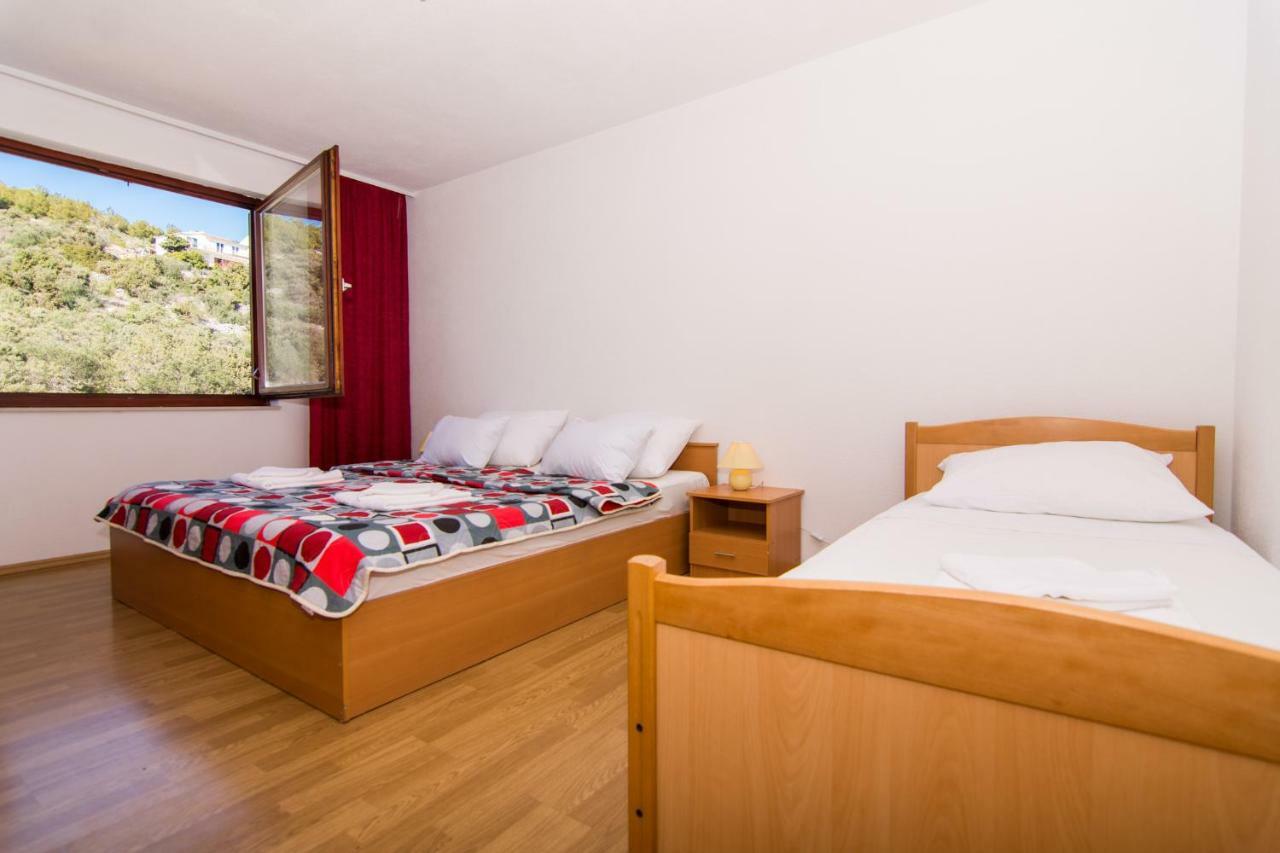 Apartments Jozic Seget Vranjica Esterno foto