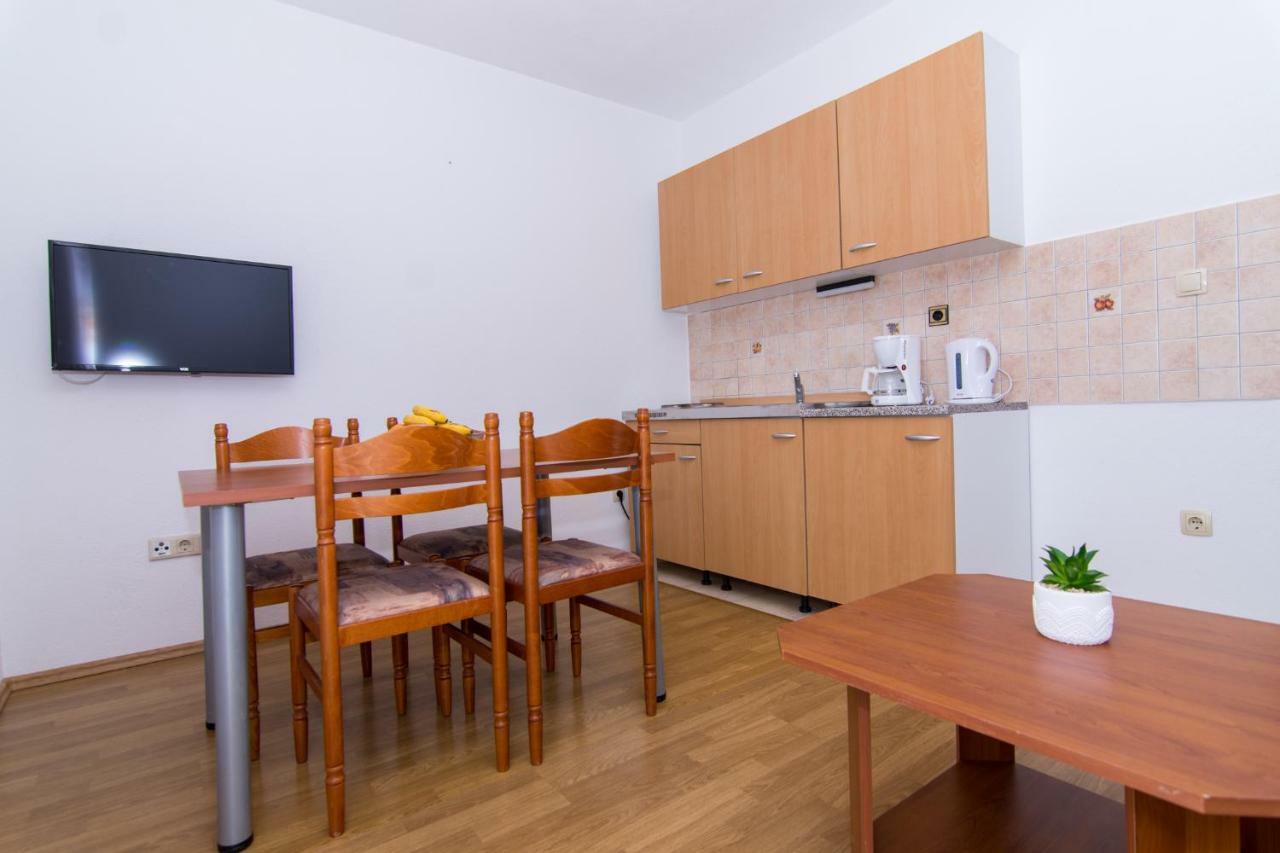 Apartments Jozic Seget Vranjica Esterno foto