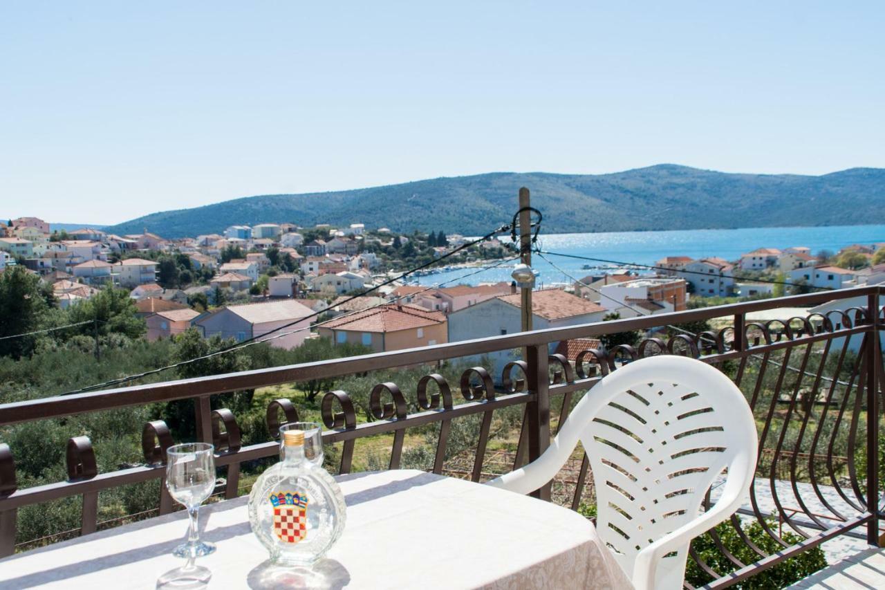 Apartments Jozic Seget Vranjica Esterno foto