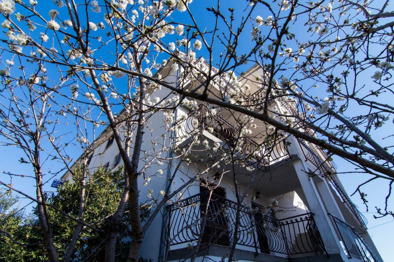 Apartments Jozic Seget Vranjica Esterno foto