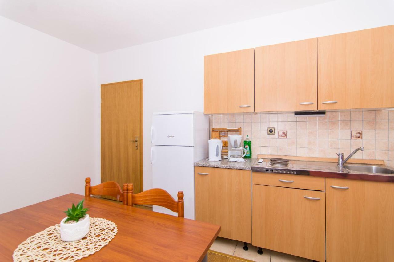 Apartments Jozic Seget Vranjica Esterno foto