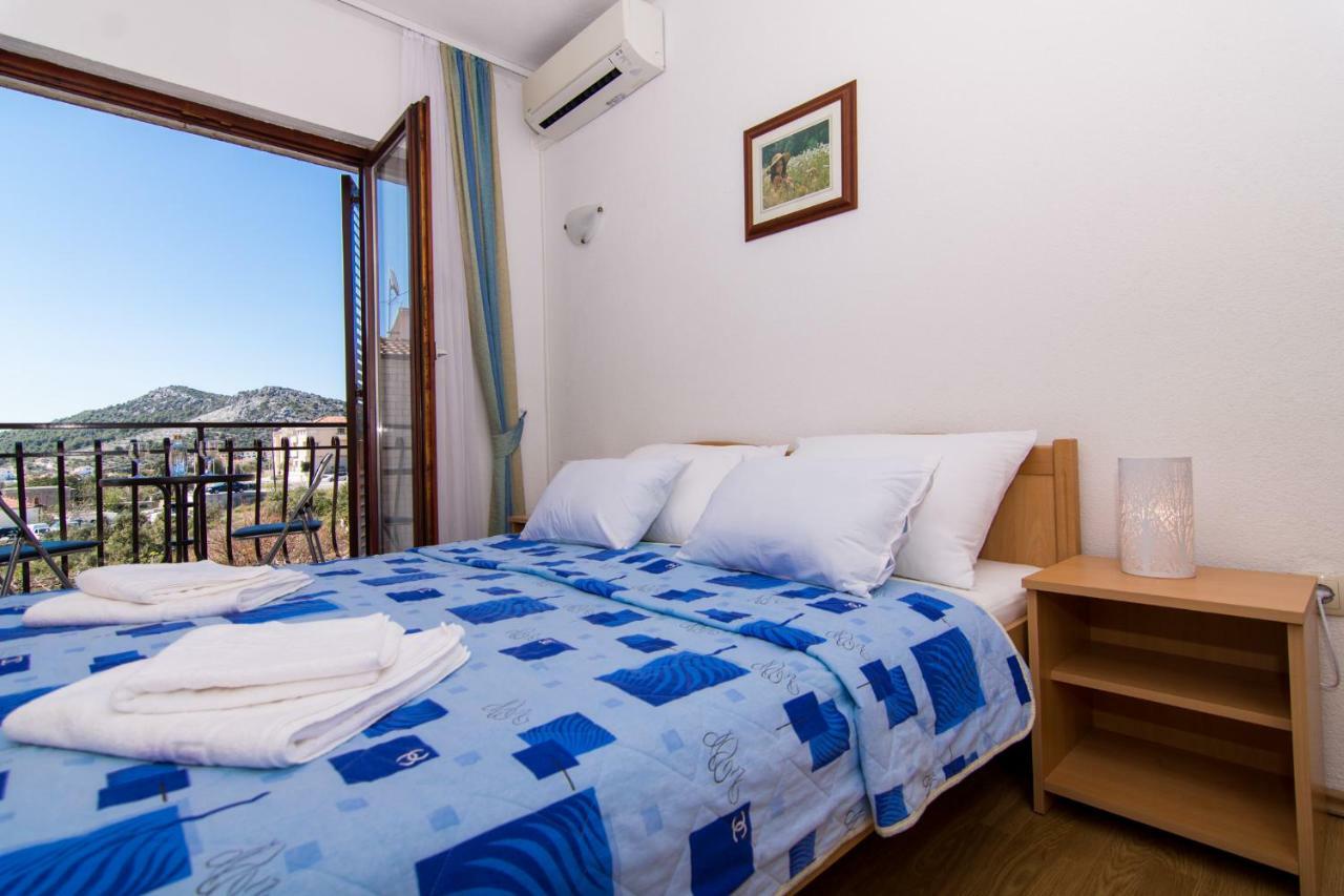 Apartments Jozic Seget Vranjica Esterno foto