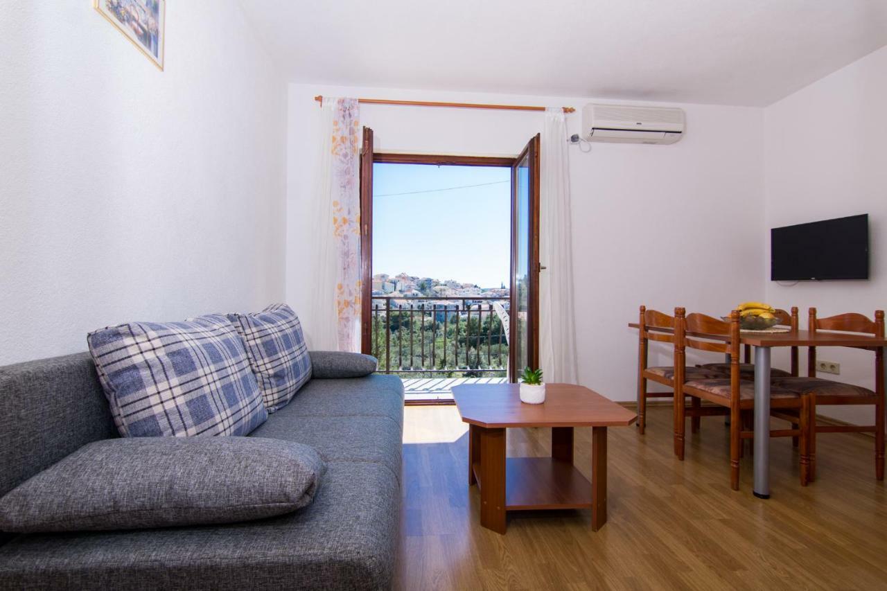 Apartments Jozic Seget Vranjica Esterno foto